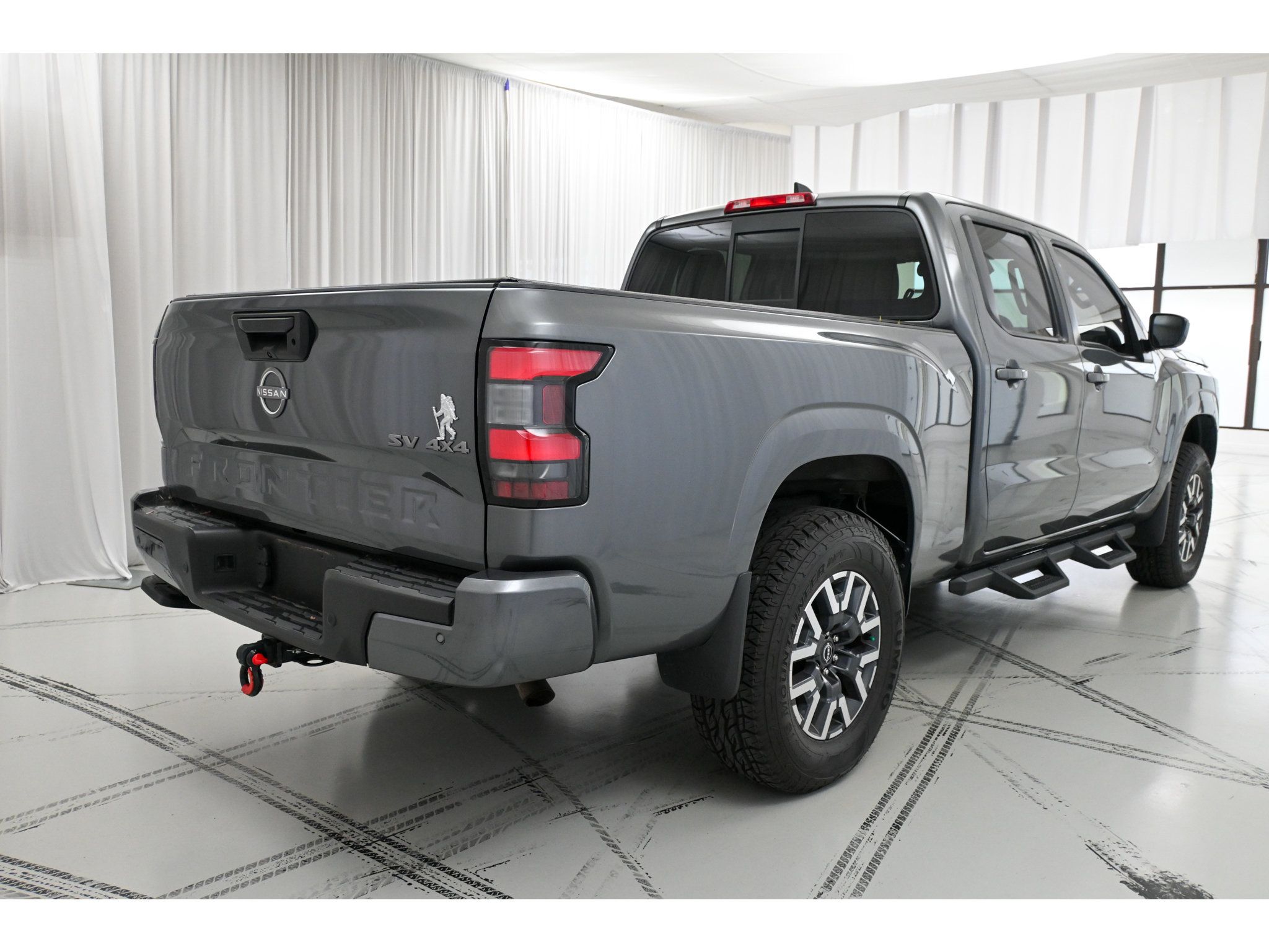 Used 2022 Nissan Frontier SV w/ Technology Package AWD/4WD image 7