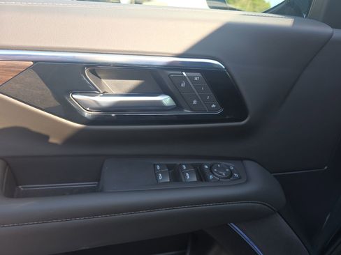 New 2026 Chevrolet Tahoe Z71 w/ Comfort Package image 16
