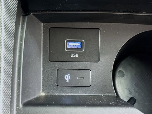 Used 2022 Hyundai Santa Fe SEL image 19