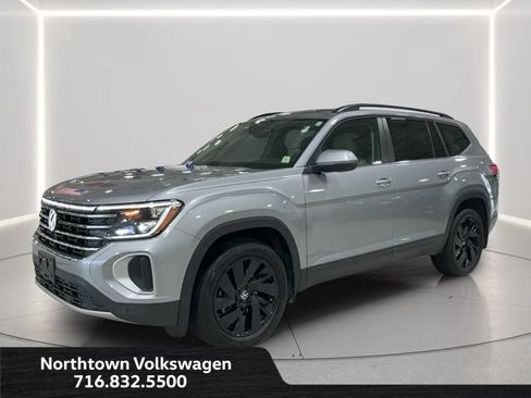 Certified 2026 Volkswagen Atlas SE AWD/4WD image 1