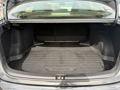 Used 2021 Toyota Corolla LE image 11