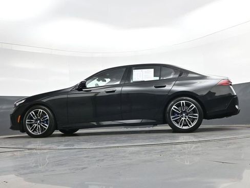 Used 2024 BMW 540i xDrive w/ Premium Package AWD/4WD image 33