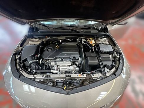 Used 2022 Chevrolet Malibu LT FWD image 18