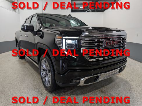 Used 2023 GMC Sierra 1500 Denali w/ Denali Reserve Package AWD/4WD image 1