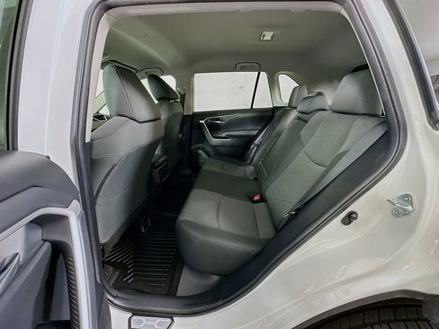 Used 2021 Toyota RAV4 XLE image 23