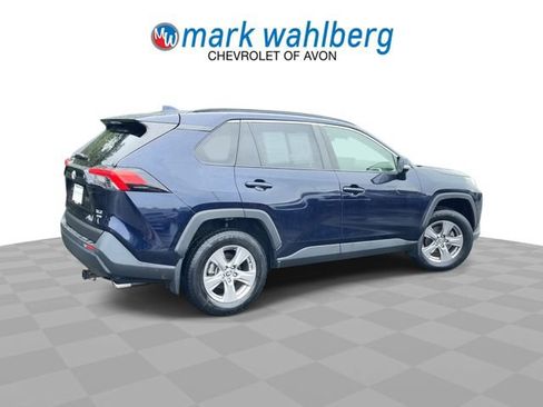 Used 2022 Toyota RAV4 XLE AWD/4WD image 8