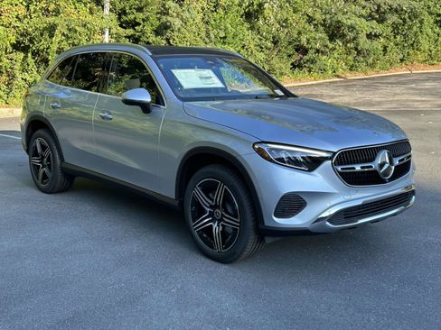 New 2027 Mercedes-Benz GLC 300 image 4