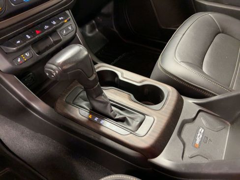 Used 2021 GMC Canyon Denali image 17