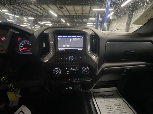 Used 2021 Chevrolet Silverado 1500 W/T w/ Trailering Package image 10