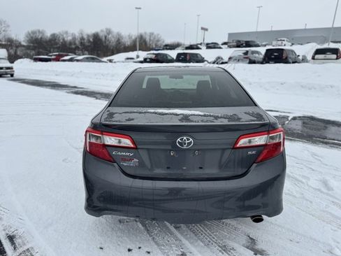 Used 2012 Toyota Camry SE image 4