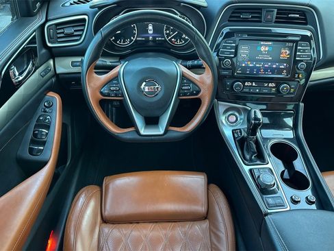 Used 2020 Nissan Maxima Platinum w/ Reserve Package image 11