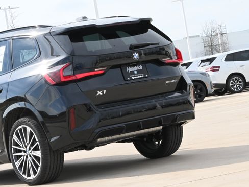 New 2026 BMW X1 xDrive28i image 5
