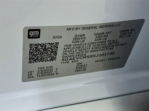 Used 2025 Buick Enclave Avenir image 33