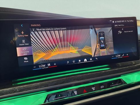 Used 2024 BMW 740i image 21