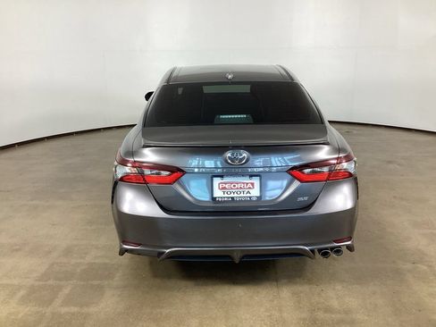 Used 2024 Toyota Camry SE w/ Convenience Package FWD image 6