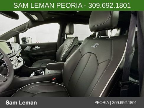 New 2026 Chrysler Pacifica Limited w/ S Appearance Package AWD/4WD image 21