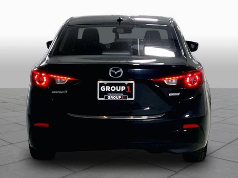 Used 2014 MAZDA MAZDA3 s Grand Touring w/ Technology Package FWD image 4