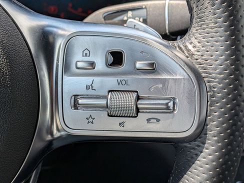 Used 2021 Mercedes-Benz GLC 300 image 20