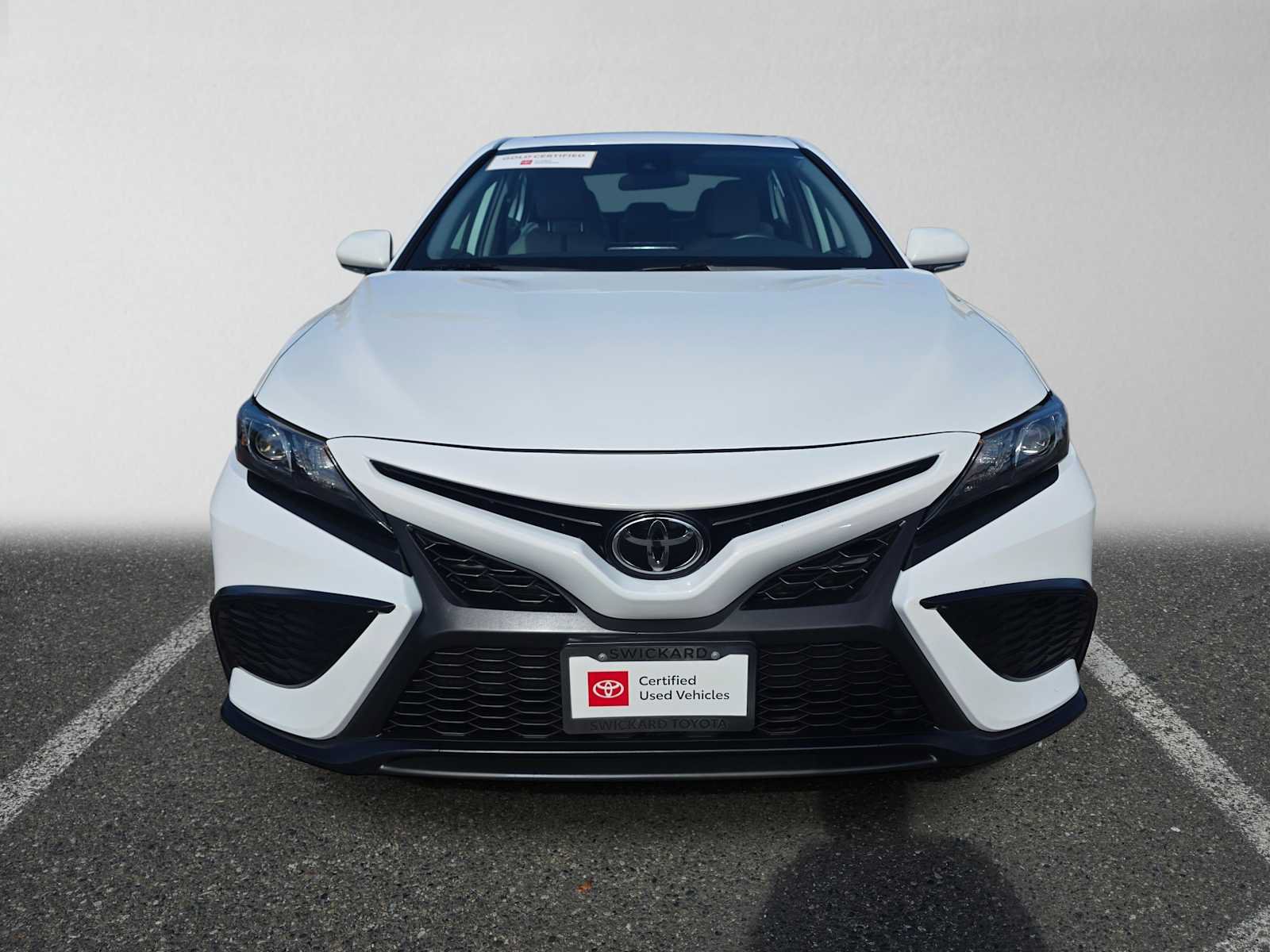 Used 2024 Toyota Camry SE AWD/4WD image 8