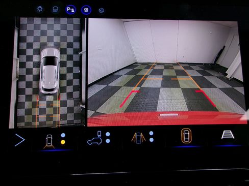 New 2027 Chevrolet Bolt RS w/ Technology Package FWD image 6