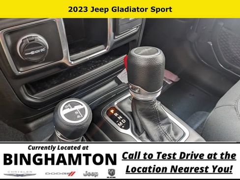 Used 2023 Jeep Gladiator Sport AWD/4WD image 21