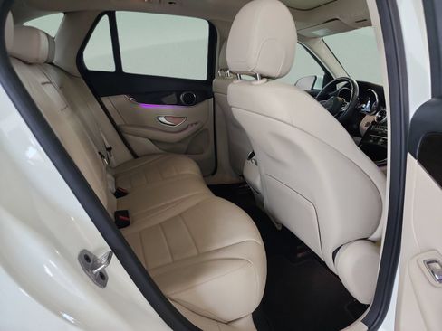 Used 2022 Mercedes-Benz GLC 300 image 18