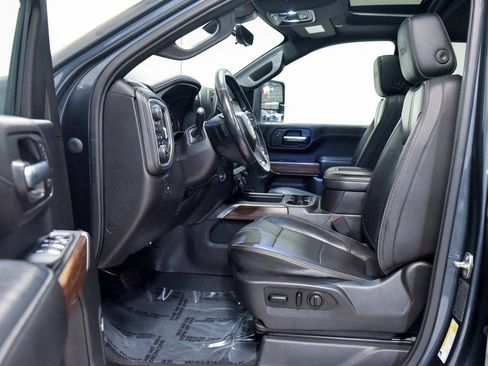 Used 2020 Chevrolet Silverado 3500 High Country w/ LPO, Dark Essentials Package image 2