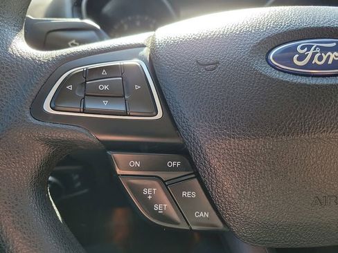 Used 2017 Ford Focus SE image 20