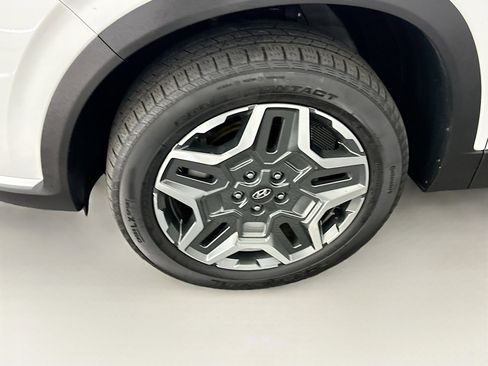 Used 2023 Hyundai Santa Fe SEL Convenience image 11