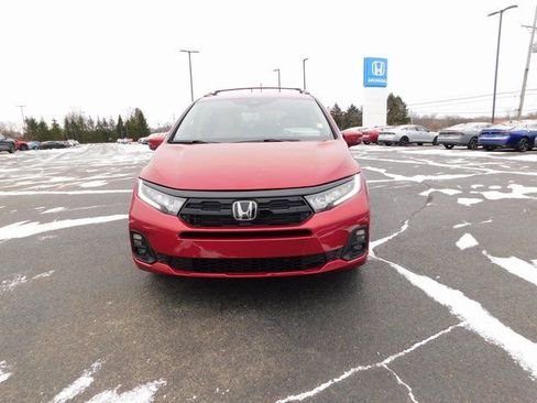 New 2026 Honda Odyssey Touring image 8