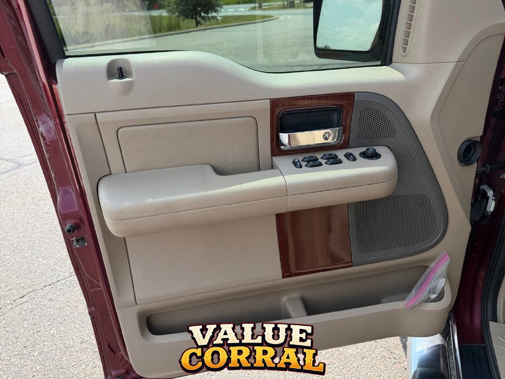 Used 2006 Ford F150 Lariat AWD/4WD image 25