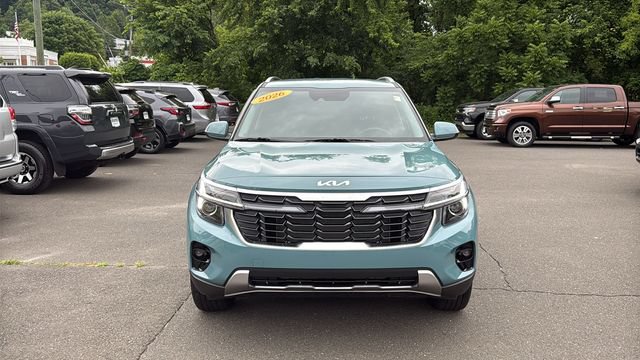 Used 2026 Kia Seltos EX AWD/4WD image 2