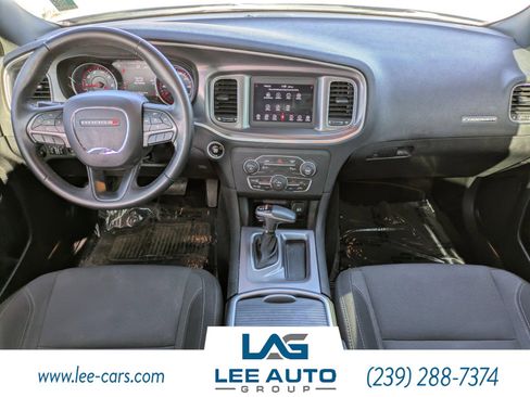 Used 2019 Dodge Charger SXT image 11