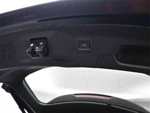 Certified 2023 MAZDA CX-9 Touring Plus image 32