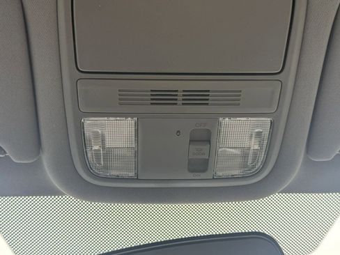 Used 2015 Honda Pilot LX image 22