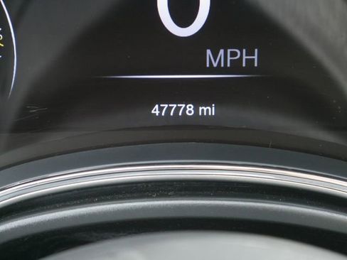 Used 2020 Jeep Grand Cherokee Limited image 30