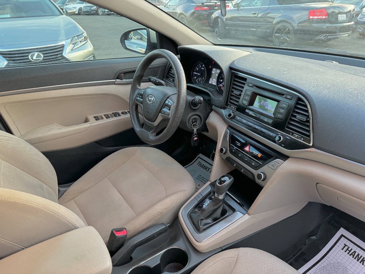 Used 2017 Hyundai Elantra SE FWD image 14