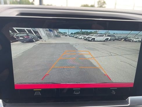 Used 2024 Chevrolet Silverado 1500 LT image 33