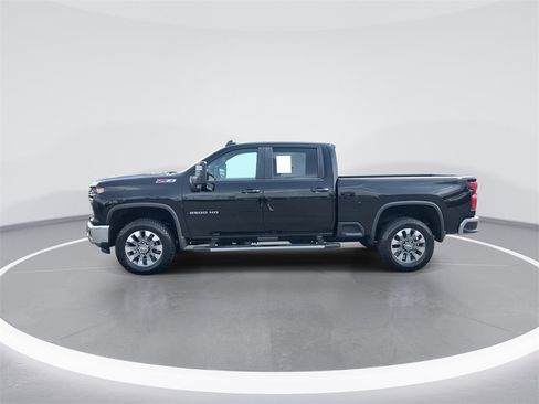 Used 2024 Chevrolet Silverado 2500 LT image 5