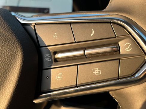 New 2026 Chevrolet Equinox LT w/ Convenience Package II image 16