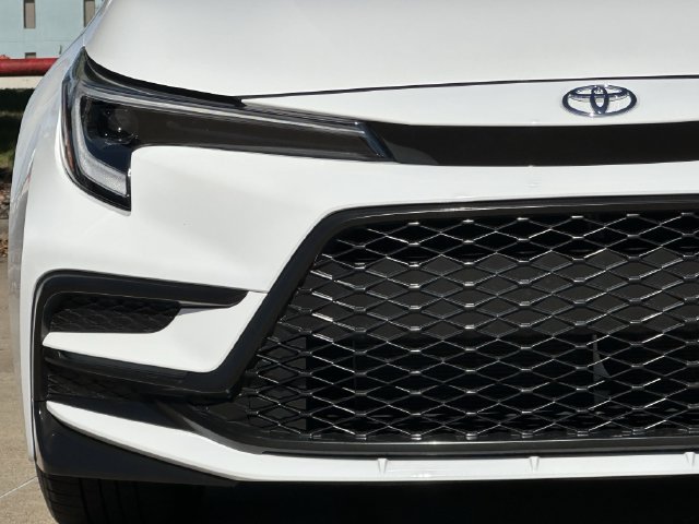 Used 2024 Toyota Corolla SE FWD image 8