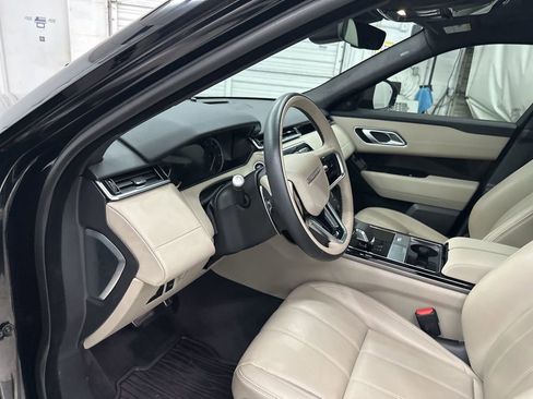 Used 2022 Land Rover Range Rover Velar R-Dynamic S image 9