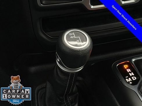 Used 2024 Jeep Gladiator Sport AWD/4WD image 18
