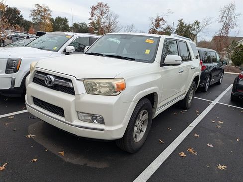 Used 2011 Toyota 4Runner SR5 image 4