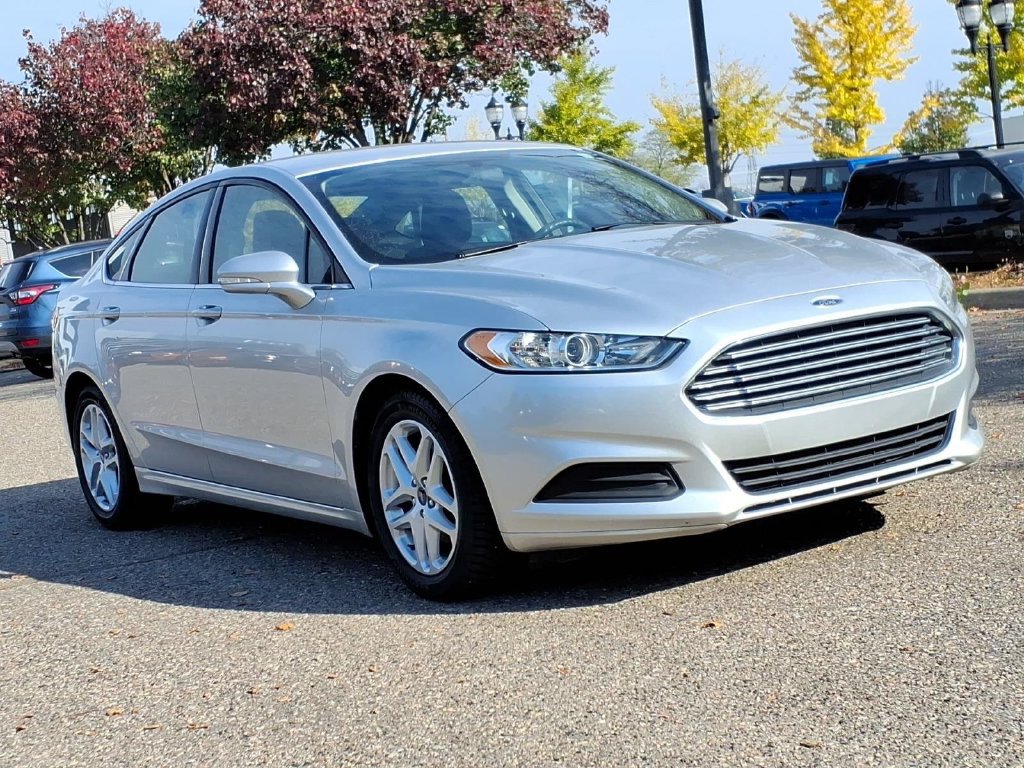 Used 2014 Ford Fusion SE FWD image 7