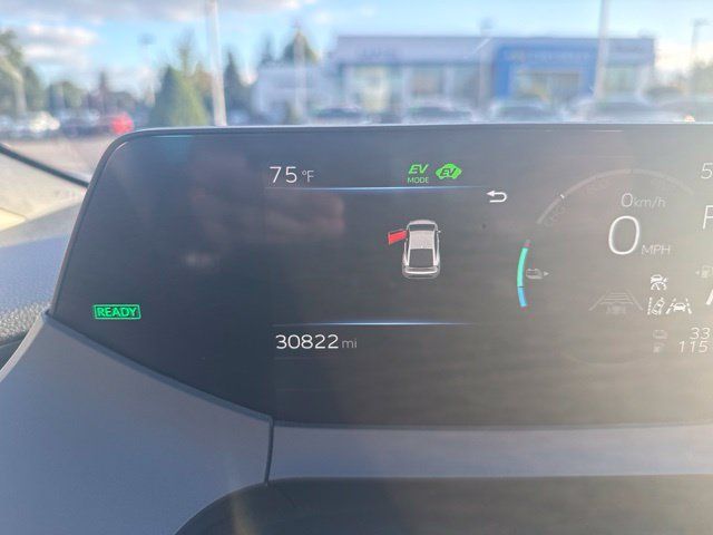 Used 2023 Toyota Prius Prime FWD image 6