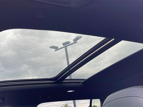 New 2026 GMC Acadia AT4 w/ Luxury Package image 10