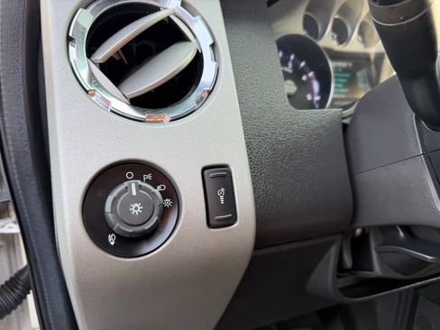 Used 2016 Ford F250 Lariat w/ Lariat Ultimate Package AWD/4WD image 18
