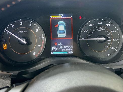 Used 2023 Subaru Crosstrek 2.0i Premium AWD/4WD image 12