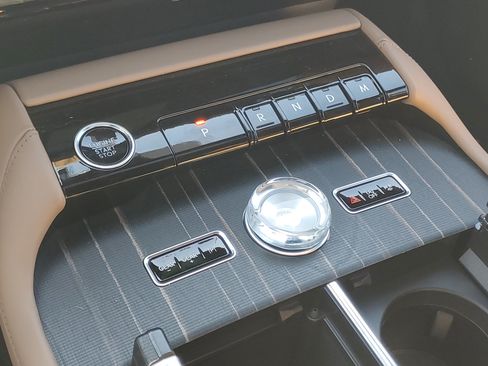 New 2026 Lincoln Navigator Black Label AWD/4WD image 24